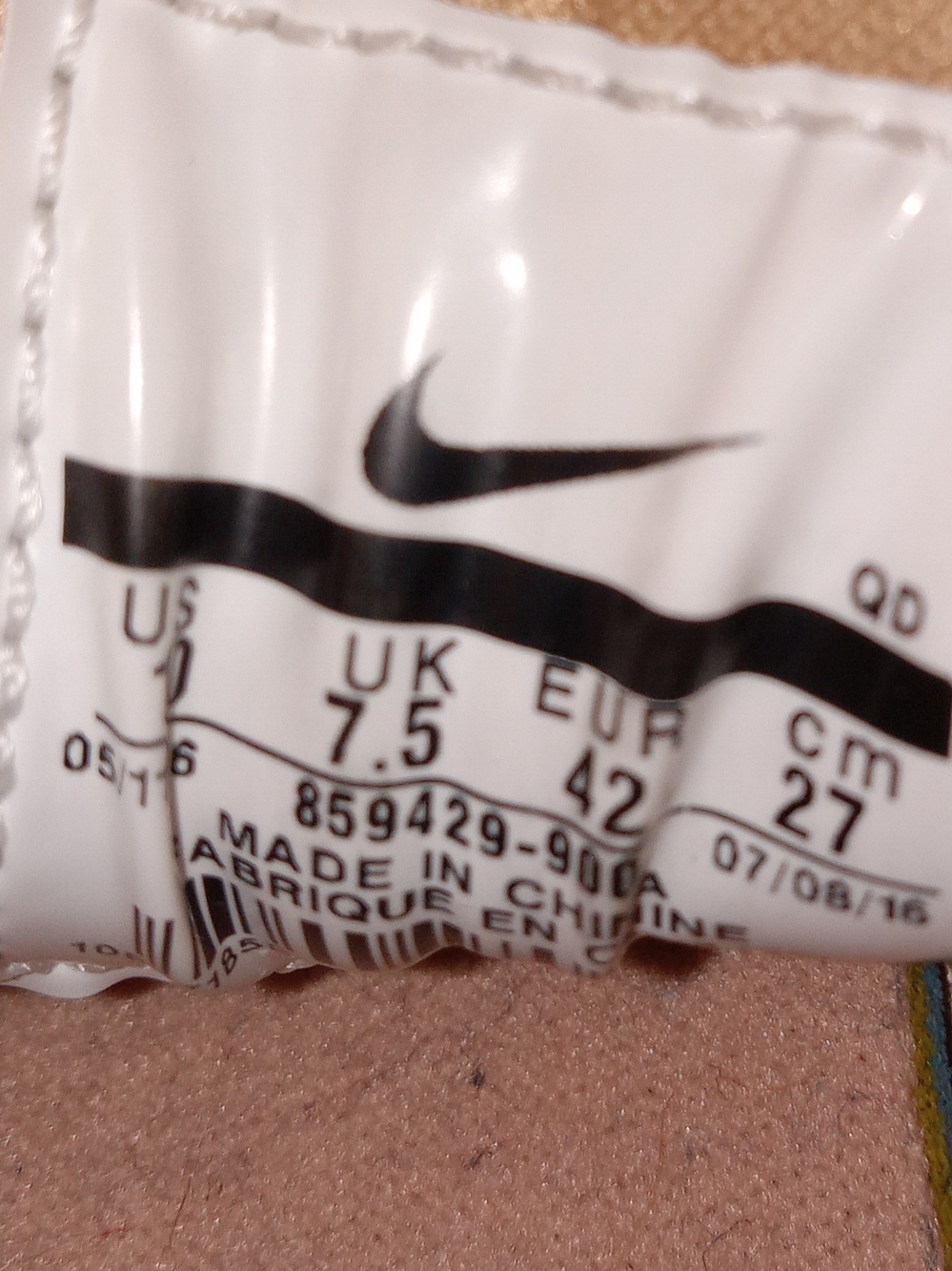 Nike Air Haurache Rose Gold Sneakers 10 - Picture 14 of 14